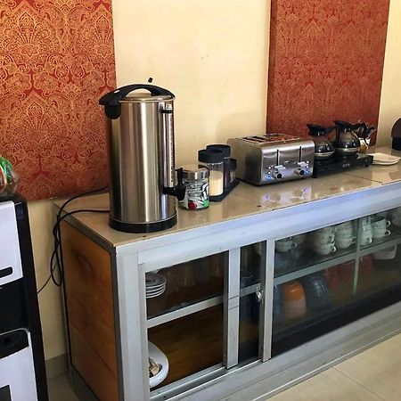 Hotel Manggasa Makale Екстериор снимка