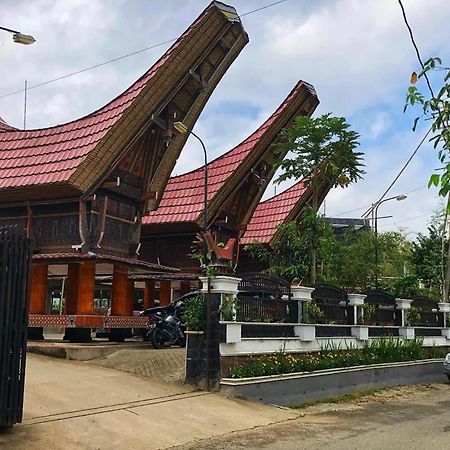 Hotel Manggasa Makale Екстериор снимка